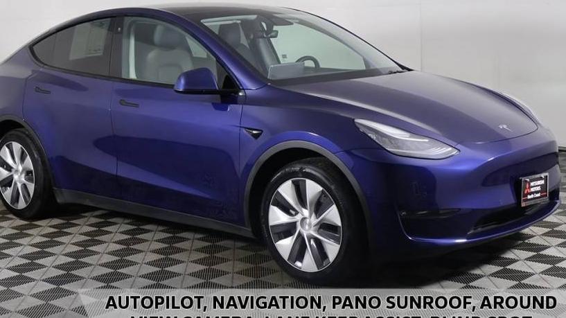 TESLA MODEL Y 2021 5YJYGAEE2MF245575 image